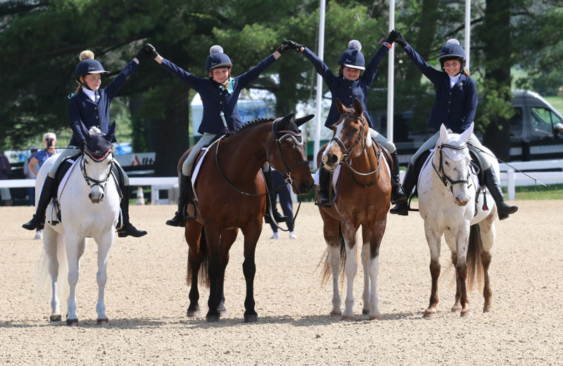 Keeneland Pony Club Quadrille Squad. Elizabeth Moyer/United States Pony Clubs
