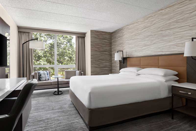 King room. Courtesy Lincolnshire Marriott Resort