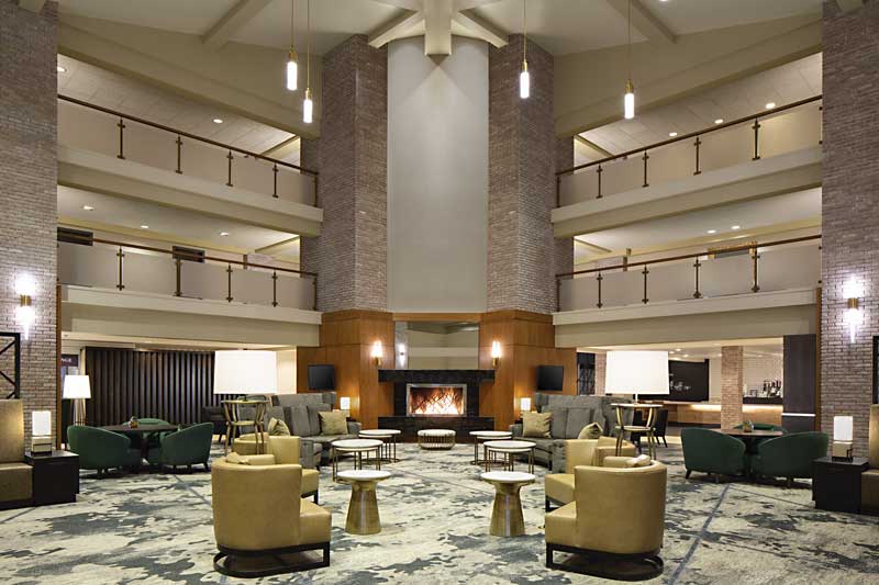Lobby in the Lincolnshire Marriott Resort.